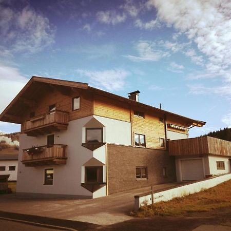 ホッホフィルツェンHaus Hubertusアパートメント エクステリア 写真